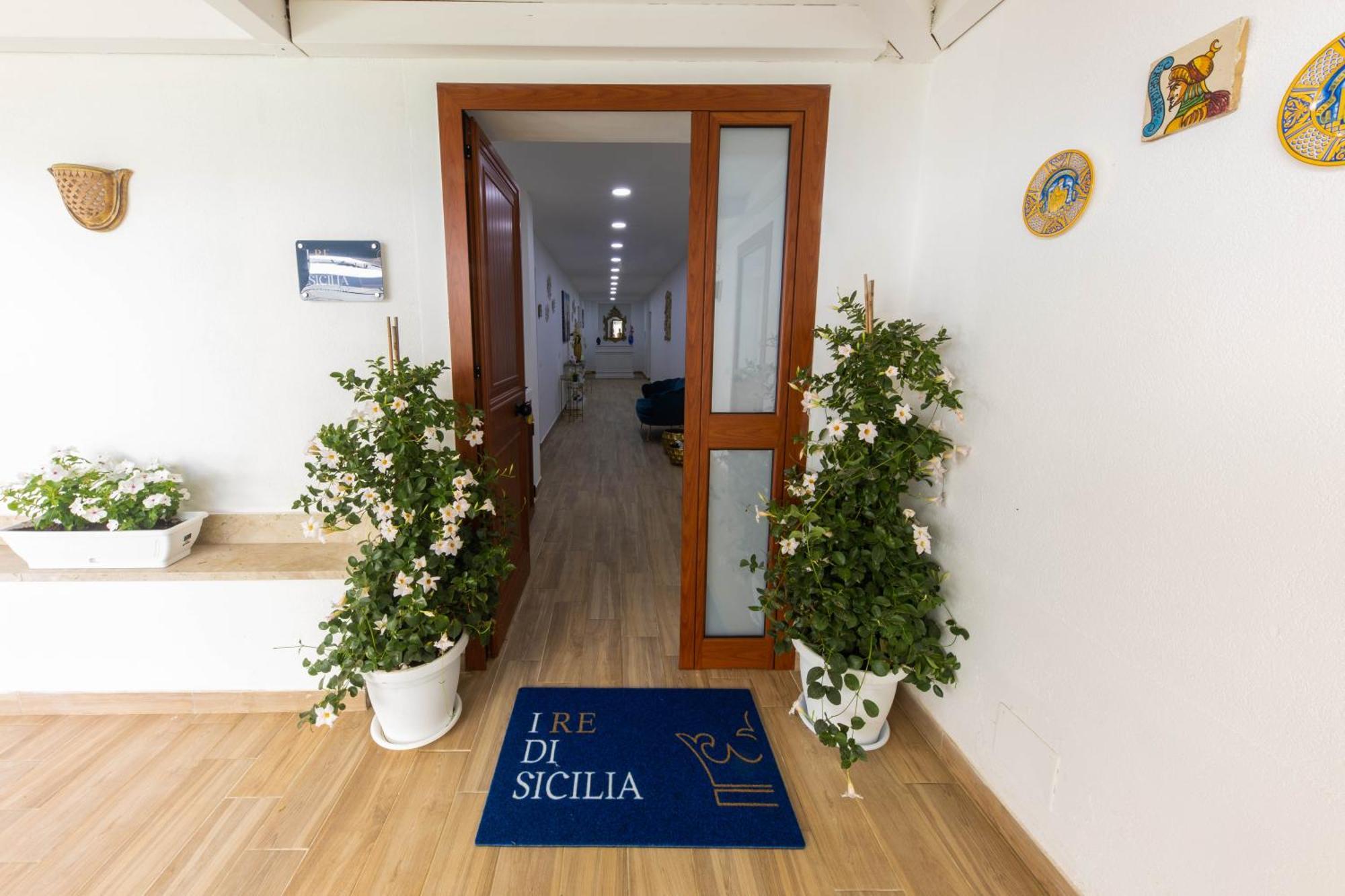 I Re Di Sicilia 2 Lägenhet Palermo Exteriör bild